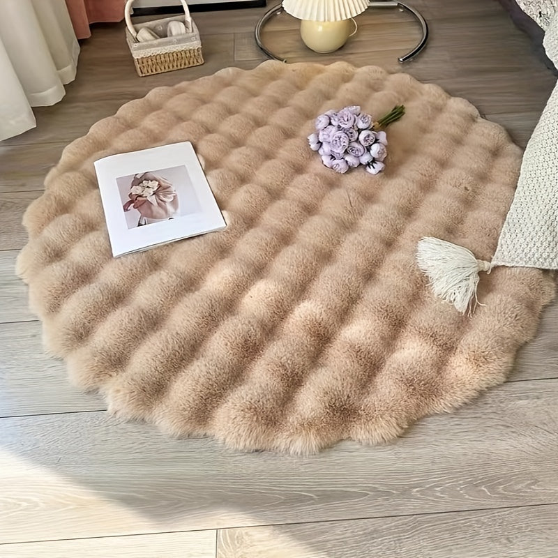 Cream Plush Area Rug "Roselle" product detail photo in bedroom