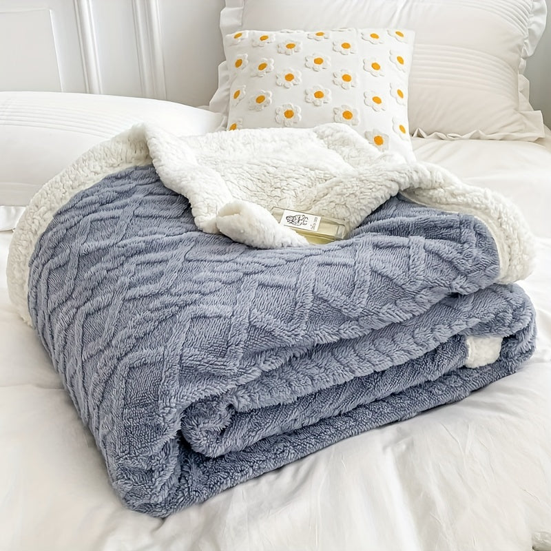 Jacquard Velvet Blanket – Double Layer Bed and Sofa Throw product detail photo for bedroom