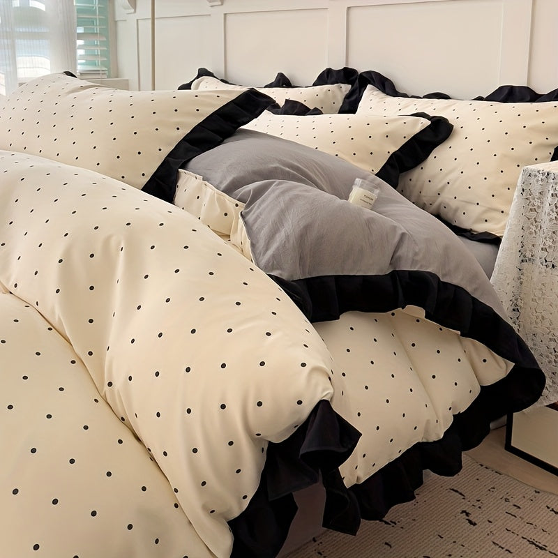 Duvet Cover Set "Talia" product detail photo in bedroom