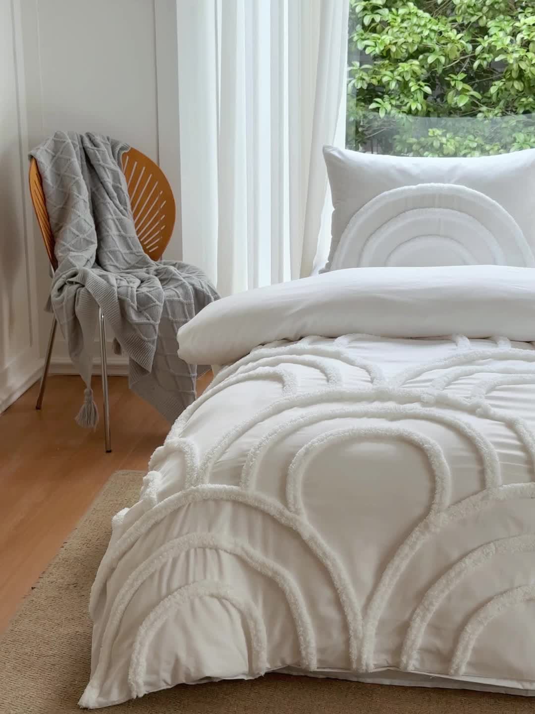 3-Piece Tufted Duvet Cover Set - Washed Bedroom Bedding Set product detail photo for bedroom