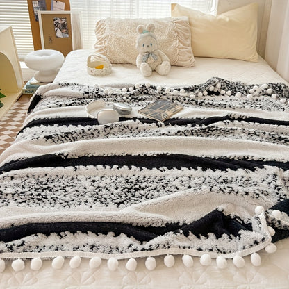 Throw Blanket "Cora" product detail photo in bedroom