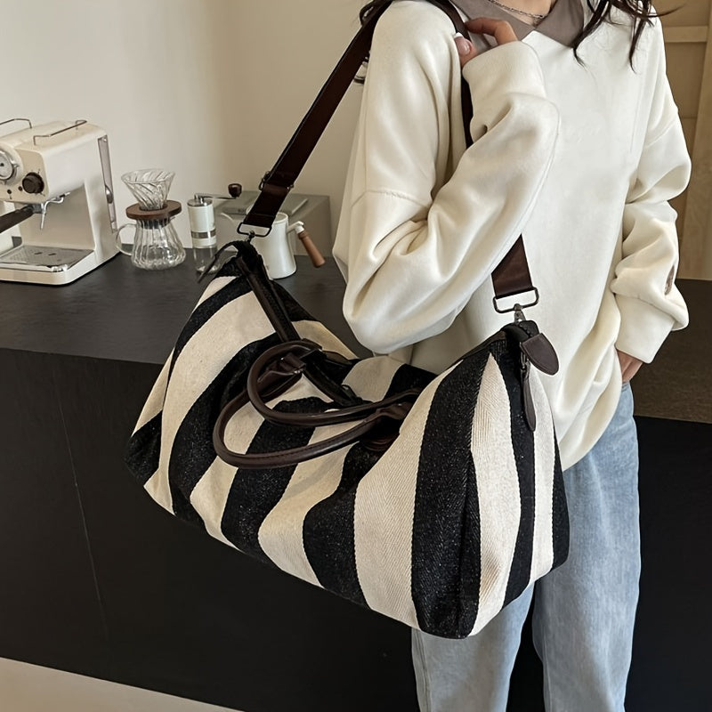 Vintage Plaid Travel Tote Bag product detail photo in travel