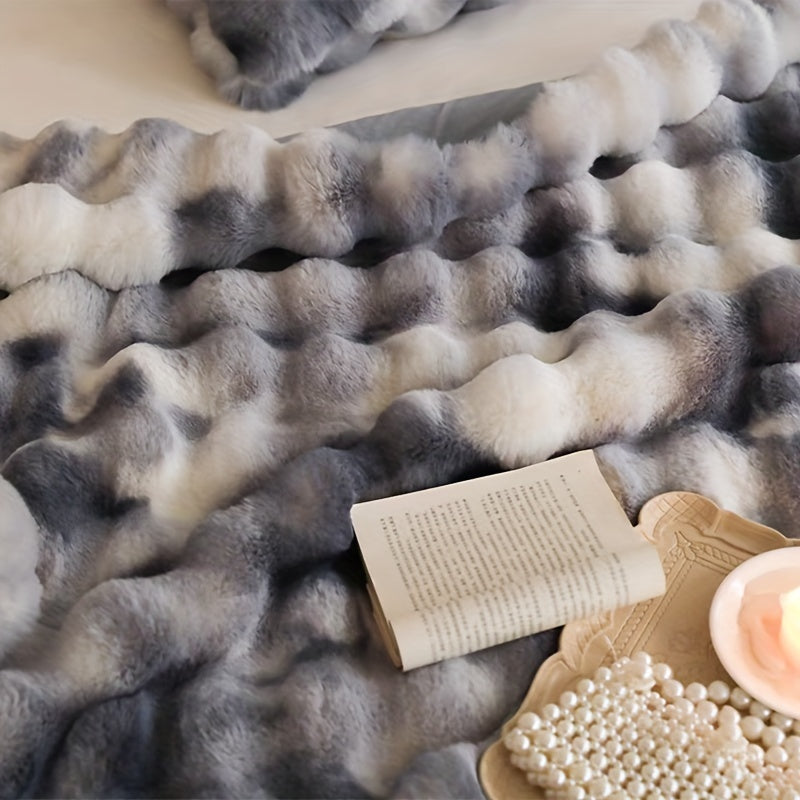 Plush Fleece Throw Blanket - Sofa and Bed Layer product detail photo for bedroom