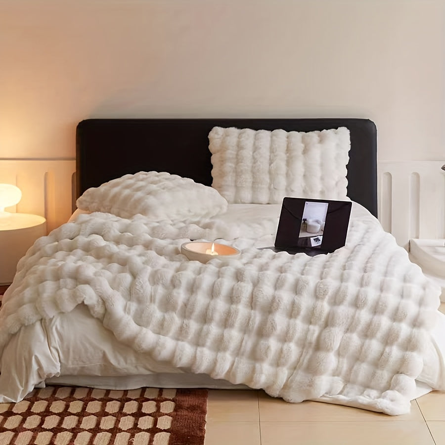 Plush Fleece Throw Blanket - Sofa and Bed Layer product detail photo for bedroom