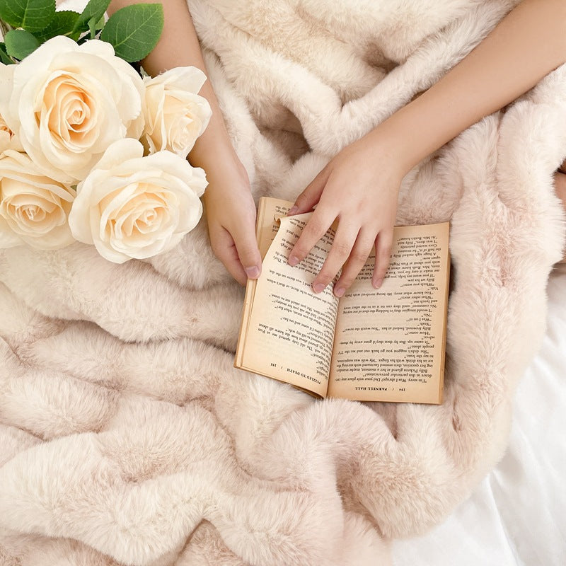 Plush Fleece Throw Blanket - Sofa and Bed Layer product detail photo for bedroom