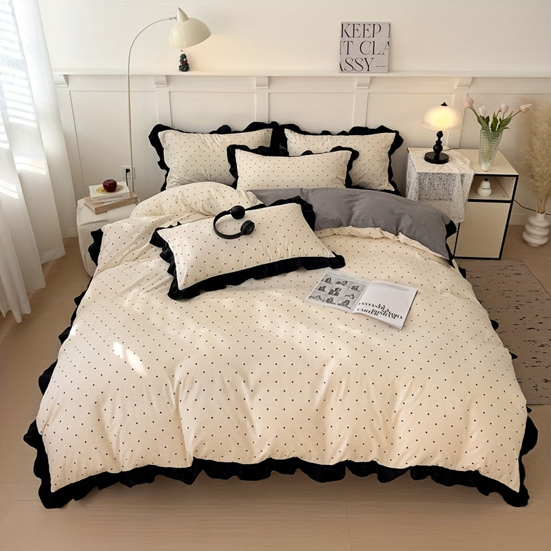 Duvet Cover Set "Talia" product detail photo in bedroom