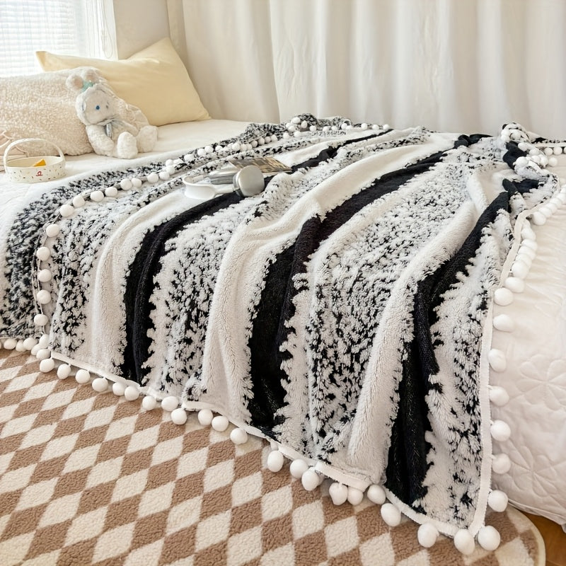 Throw Blanket "Cora" room setting lifestyle photo in bedroom