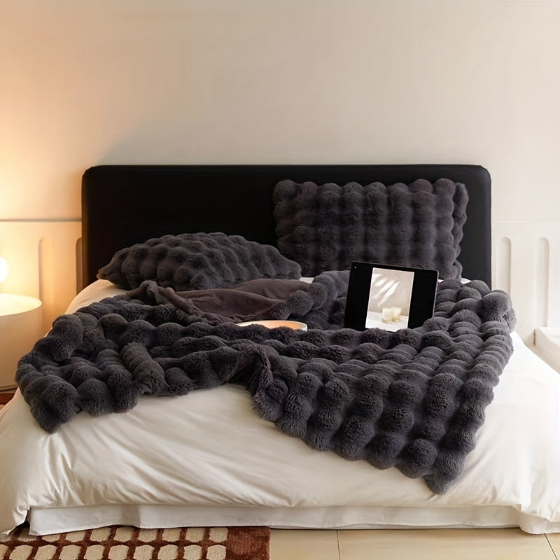 Plush Fleece Throw Blanket - Sofa and Bed Layer product detail photo for bedroom