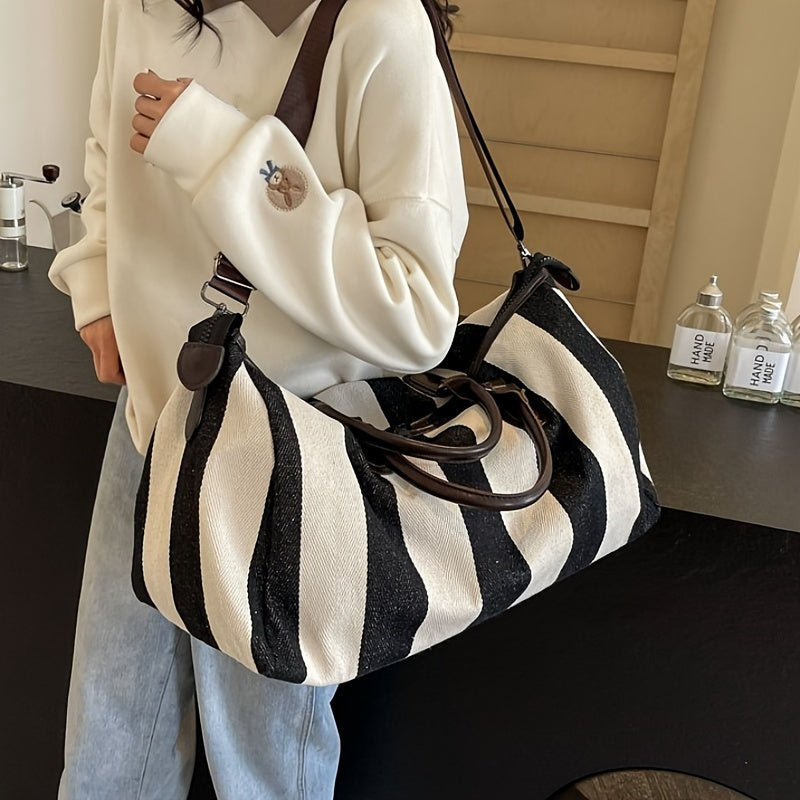 Vintage Plaid Travel Tote Bag product detail photo in travel