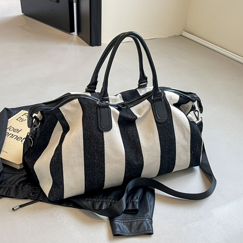 Vintage Plaid Travel Tote Bag product detail photo in travel