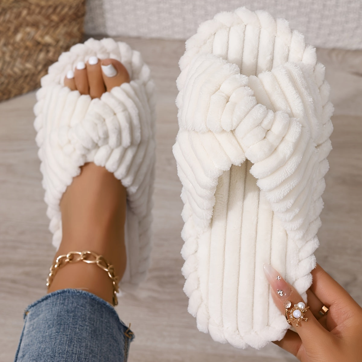 Slippers product detail photo in entryway