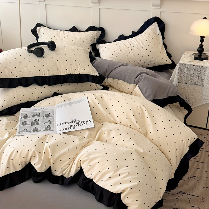 Duvet Cover Set "Talia" product detail photo in bedroom