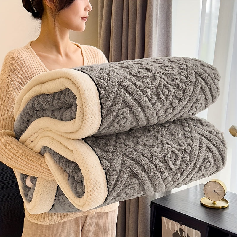 Flannel Throw Blanket – Thick Sofa and Bed Layer product detail photo for bedroom