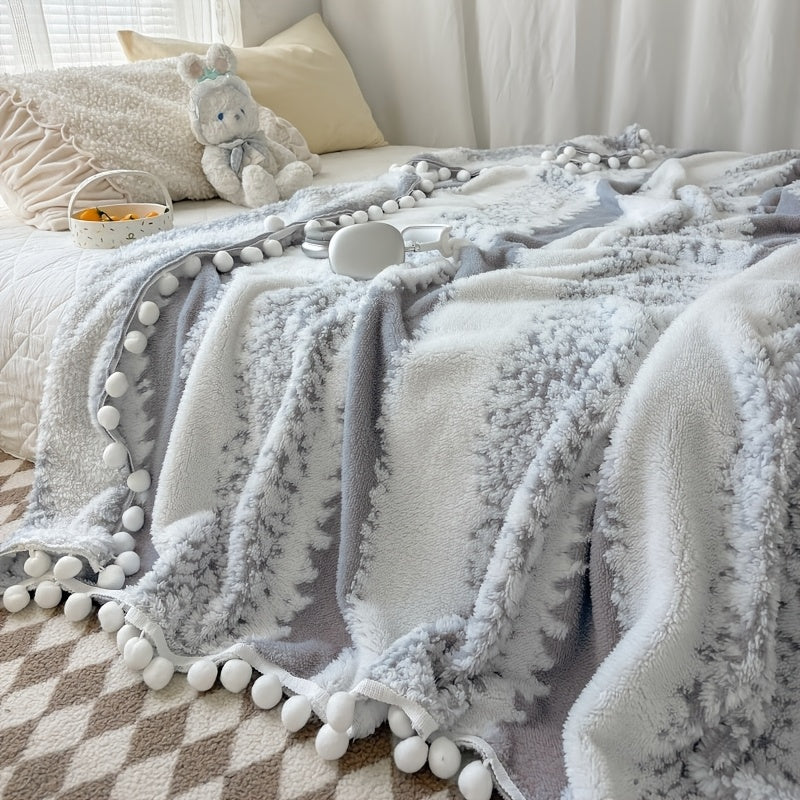 Throw Blanket "Cora" specification and dimensions reference in bedroom